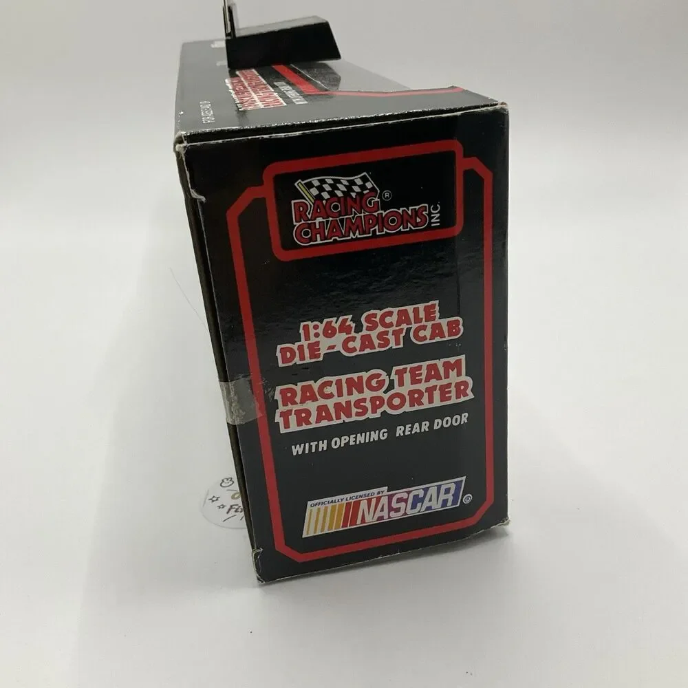 Dale Earnhardt Sr Vtg NASCAR #3 Goodwrench 1992 Team Transporter 1:64 Diecast